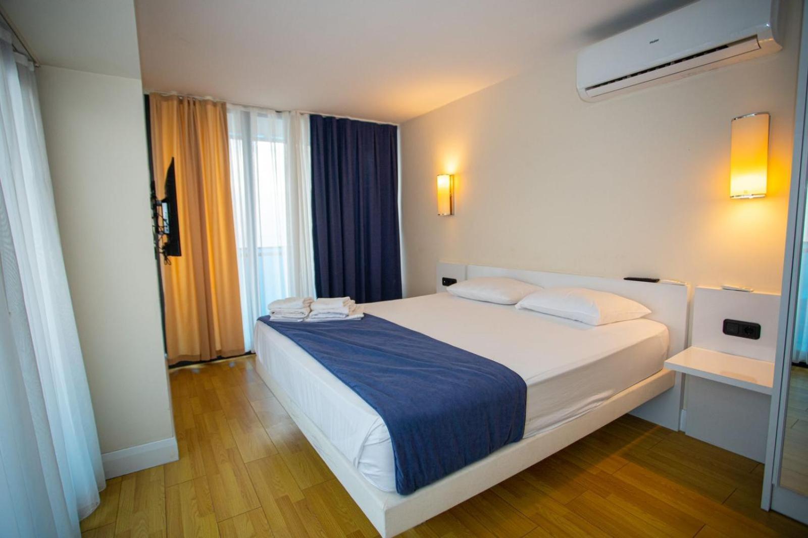 Suites Orbi City Aparthotel Batumi Zewnętrze zdjęcie