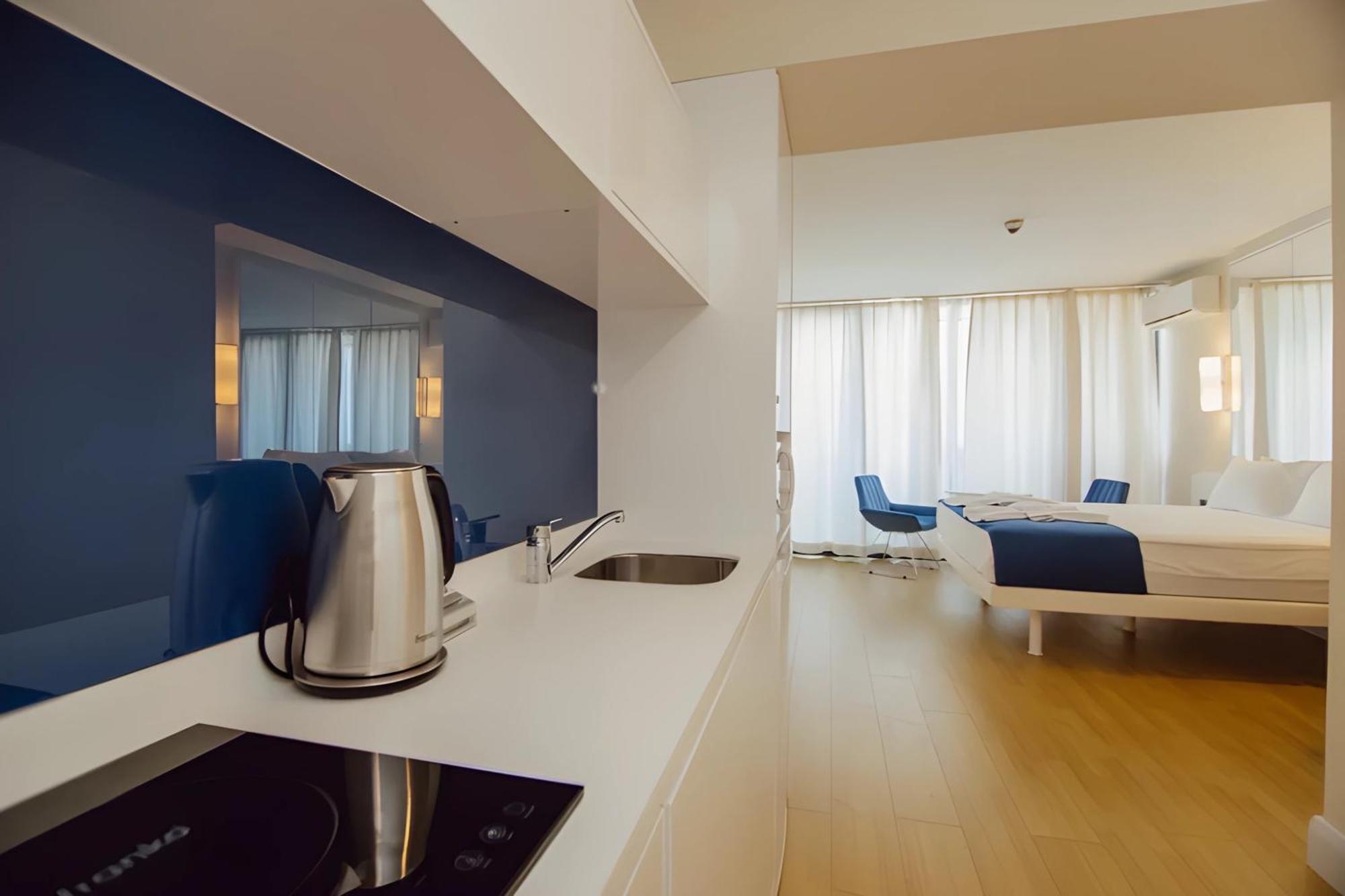 Suites Orbi City Aparthotel Batumi Zewnętrze zdjęcie