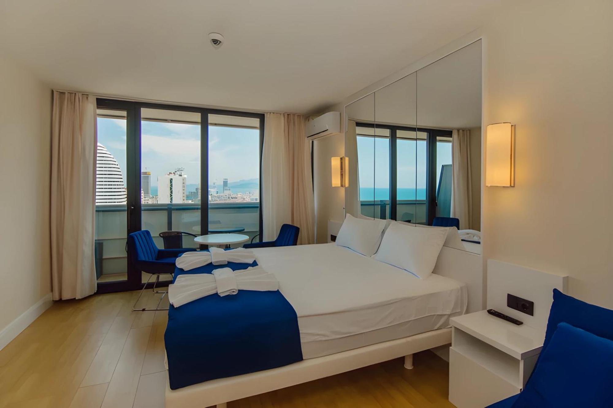 Suites Orbi City Aparthotel Batumi Zewnętrze zdjęcie