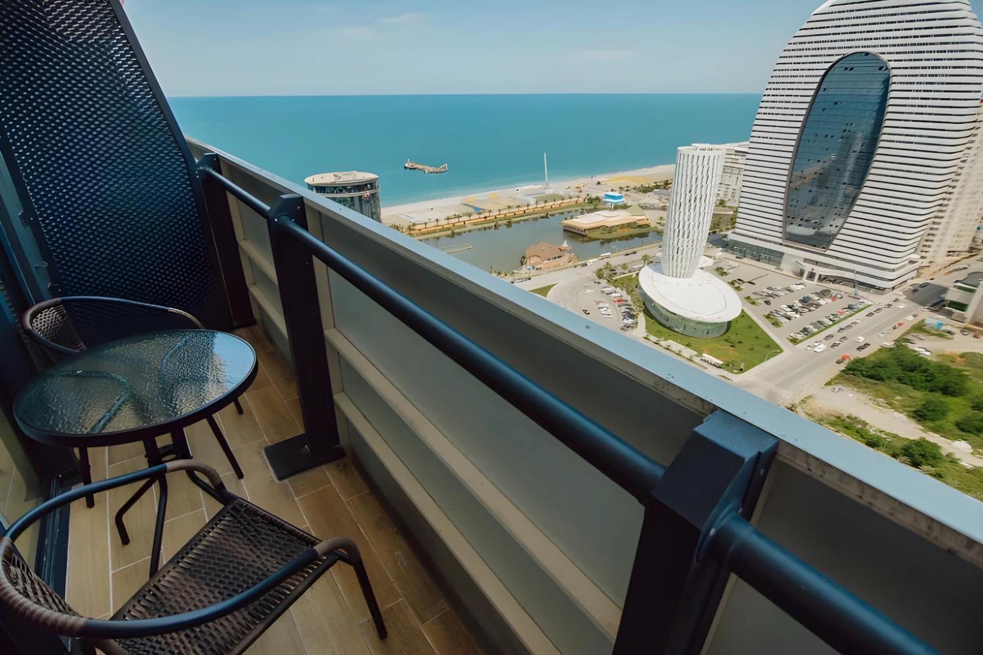 Suites Orbi City Aparthotel Batumi Zewnętrze zdjęcie